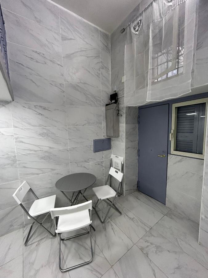 Mini House Vicoletto Pontenuovo 41 Apartment Napoli Bagian luar foto