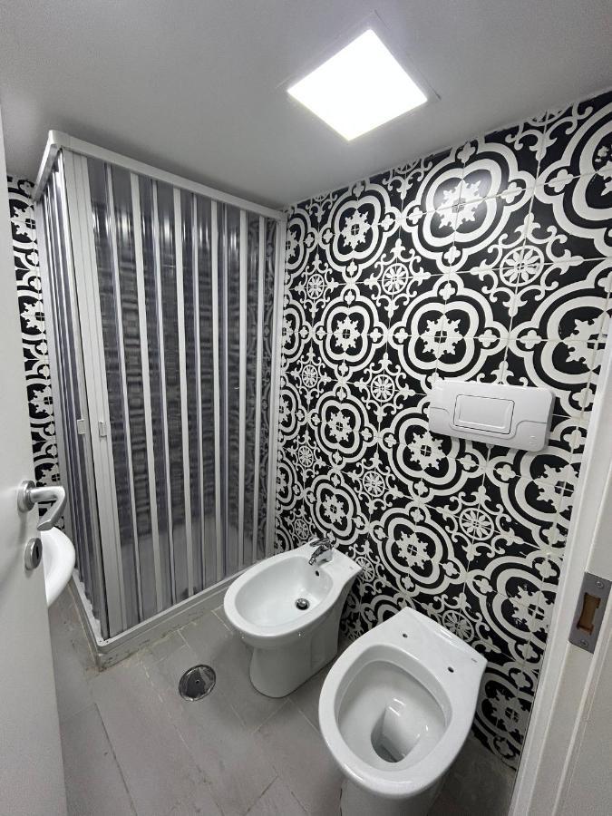 Mini House Vicoletto Pontenuovo 41 Apartment Napoli Bagian luar foto